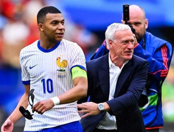 台面优配 姆巴佩与14罗汉！法国队阵容出炉，这次能踢过阿根廷吗？